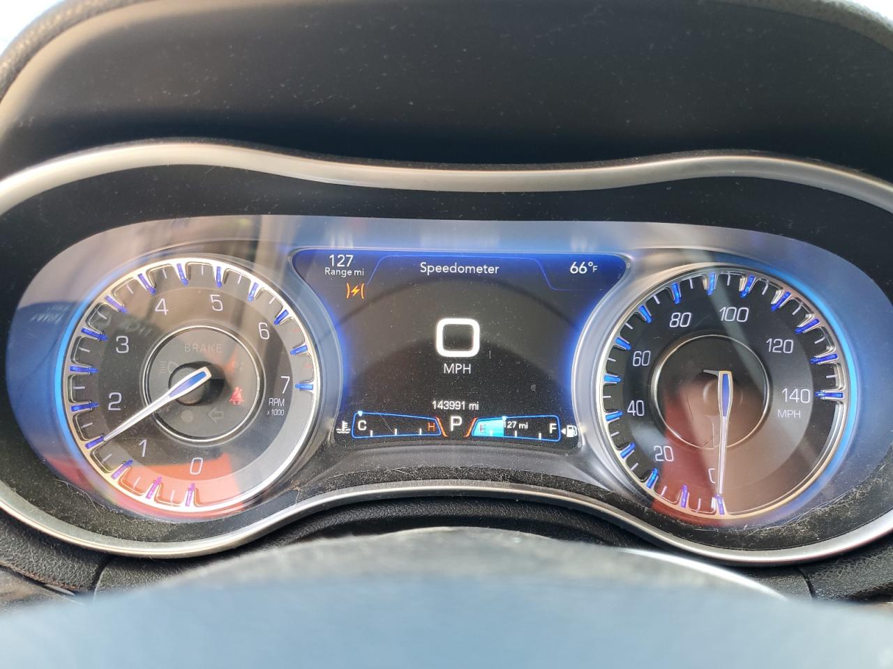 2C3CCAKG0FH820477 2015 Chrysler 300C