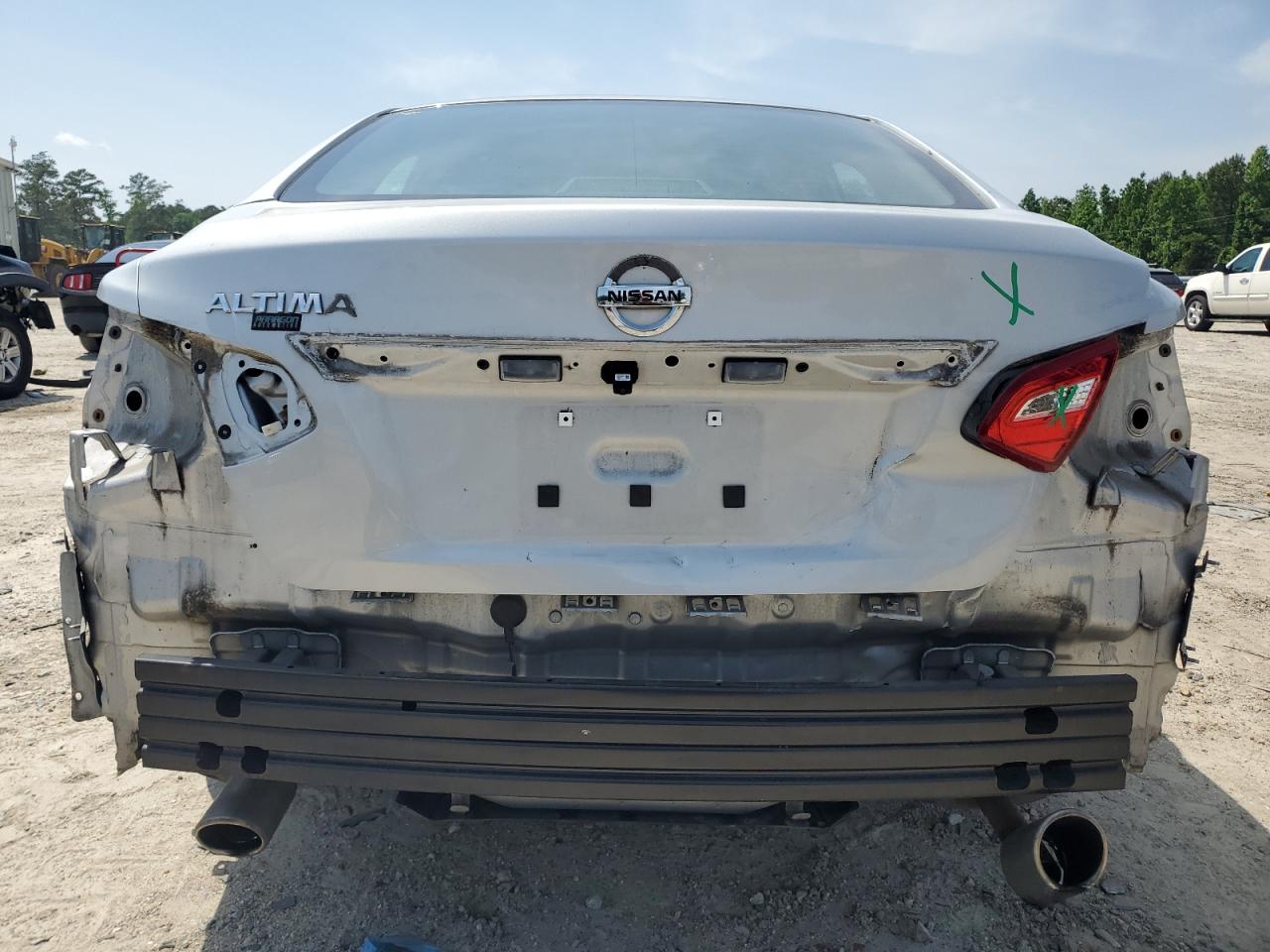 1N4AL3AP7GC232330 2016 Nissan Altima 2.5