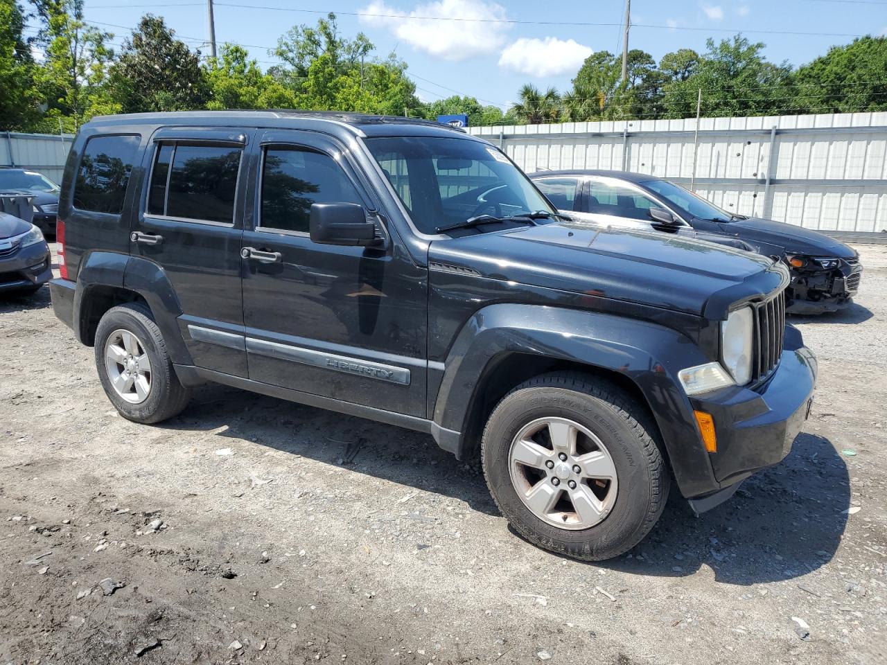 1J8GN28K59W540108 2009 Jeep Liberty Sport