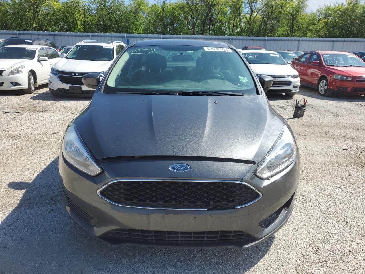 2018 Ford Focus Se vin: 1FADP3F29JL267201