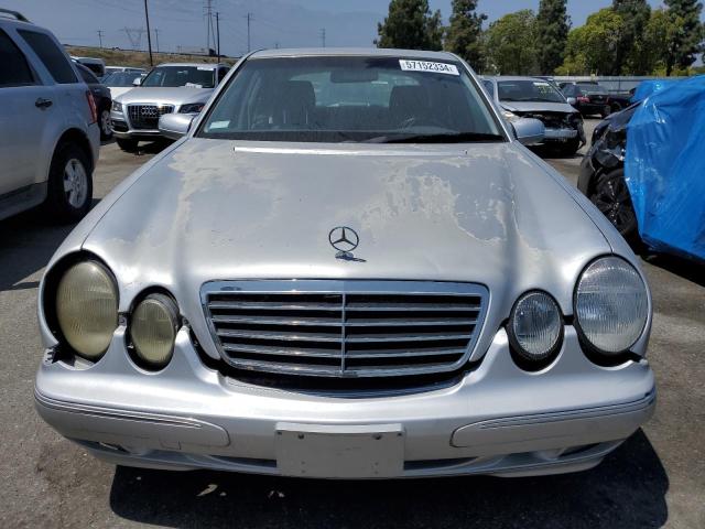 WDBJF65J71B319102 2001 Mercedes-Benz E 320