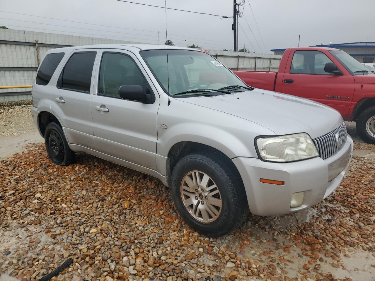 4M2YU56135DJ08806 2005 Mercury Mariner