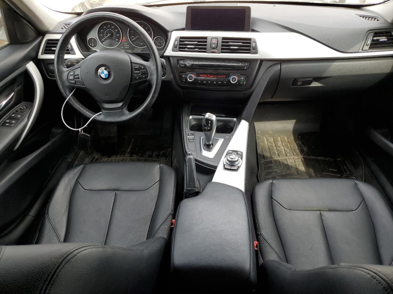 2013 BMW 328 Xi Sulev vin: WBA3B5C53DF138966