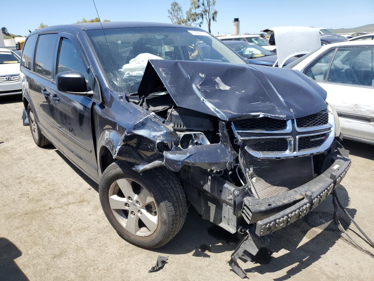 2C4RDGBG8DR667621 2013 Dodge Grand Caravan Se