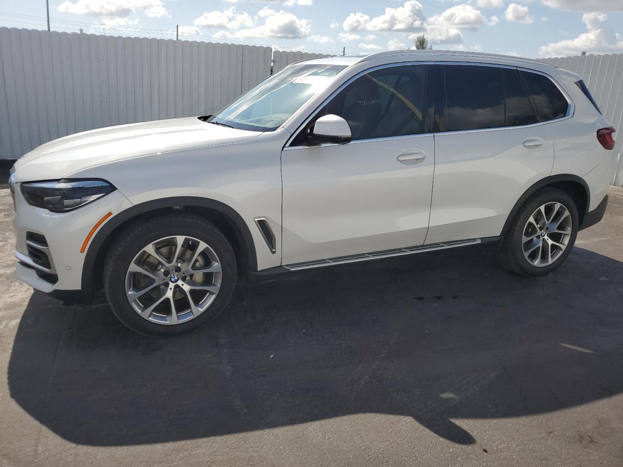 5UXCR4C08P9P91890 2023 BMW X5 Sdrive 40I