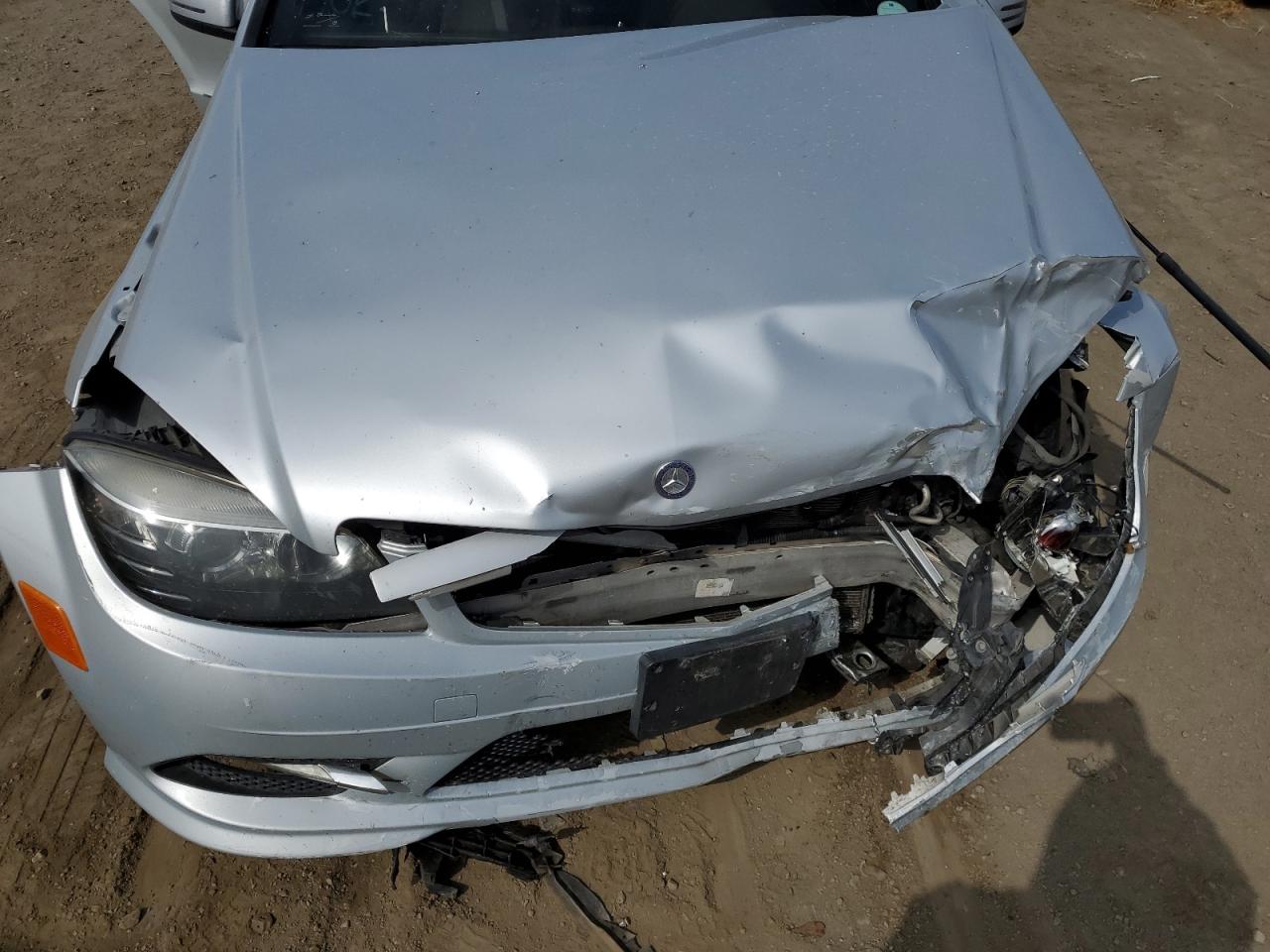 WDDGF5EB8BA465570 2011 Mercedes-Benz C 300