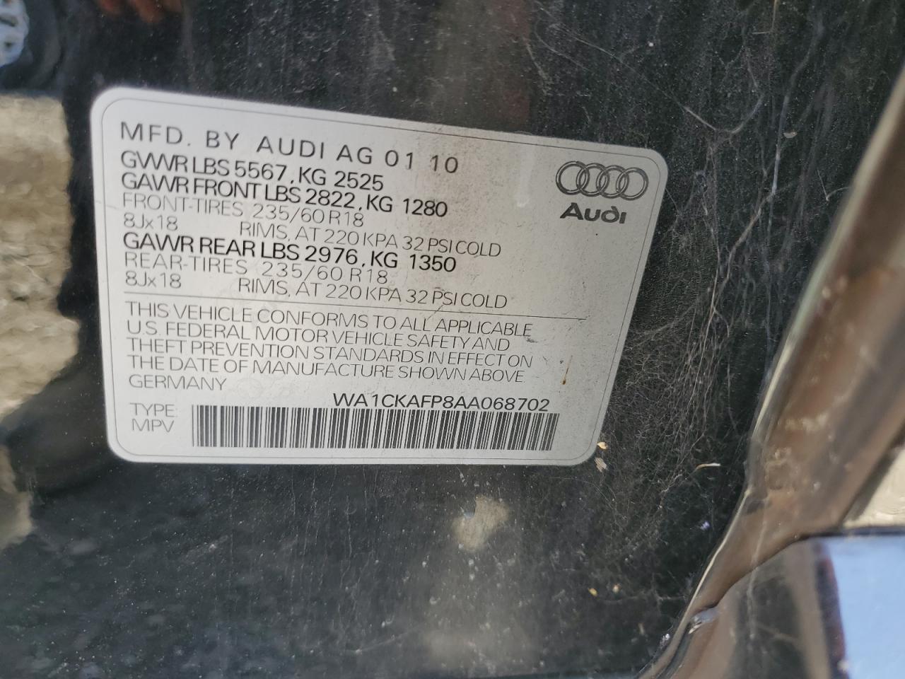 WA1CKAFP8AA068702 2010 Audi Q5 Premium