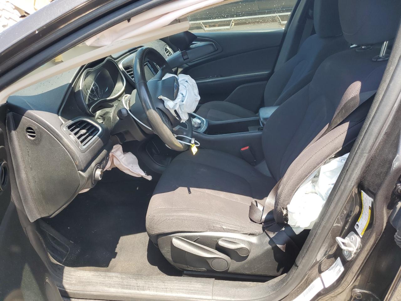 1C3CCCAB6FN502825 2015 Chrysler 200 Limited