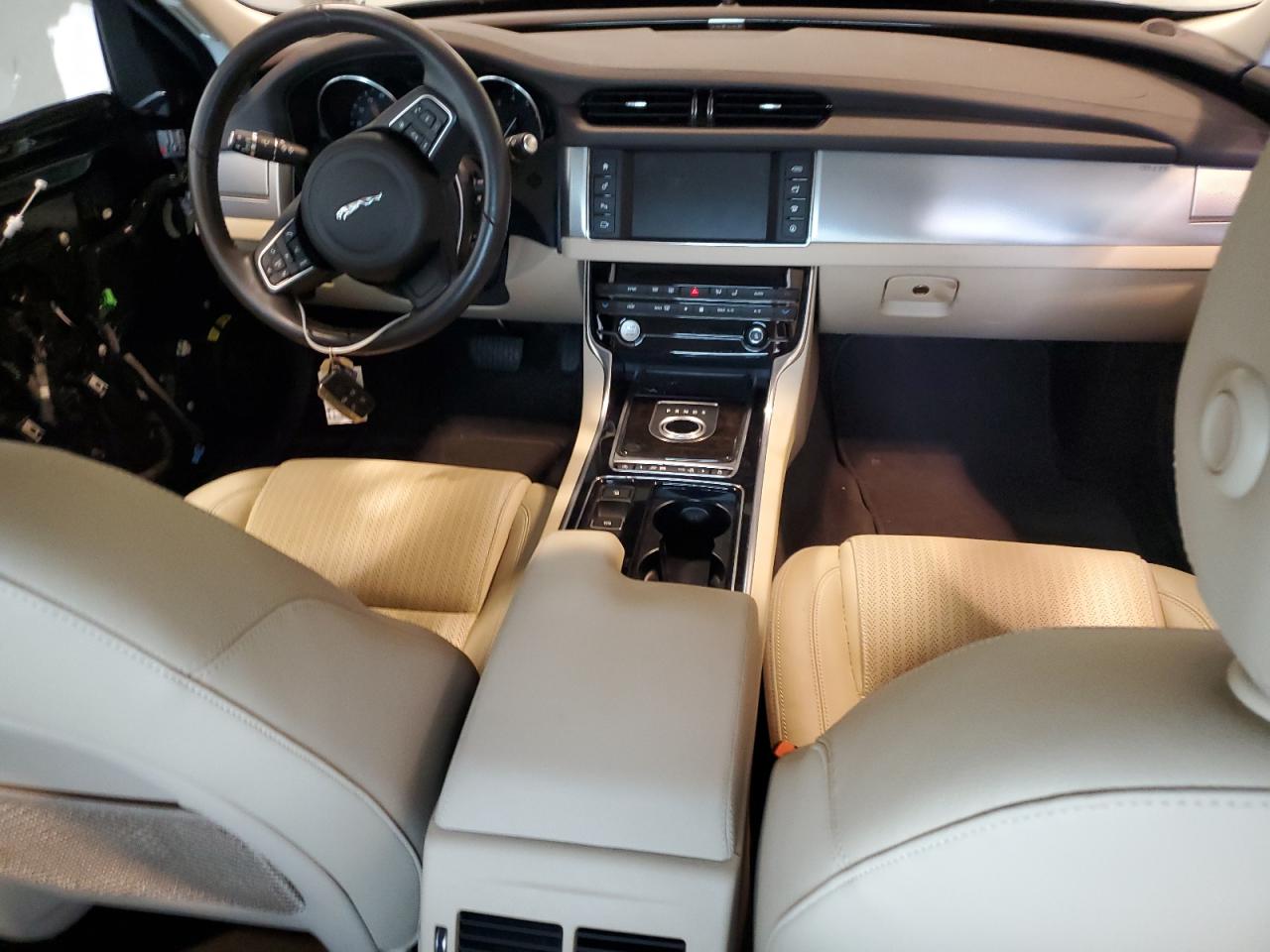 SAJBK4BVXGCY20275 2016 Jaguar Xf Prestige