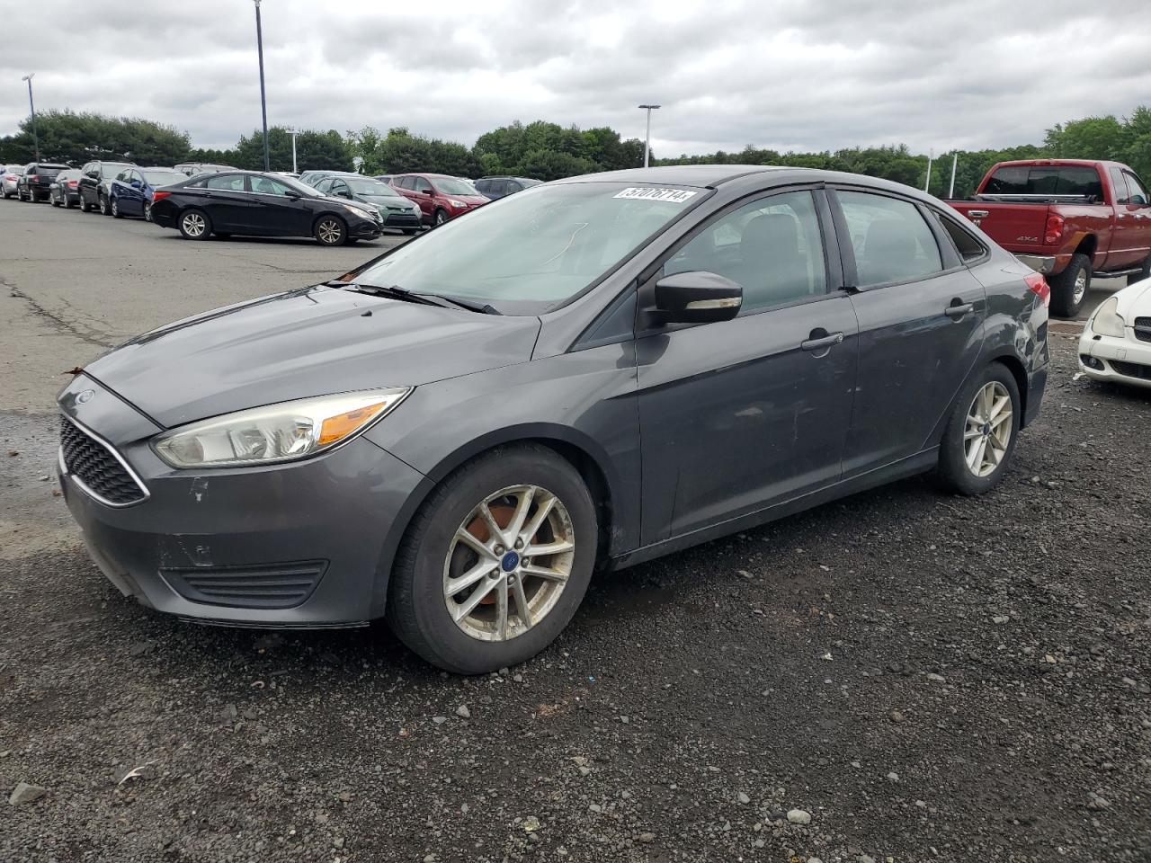 2015 Ford Focus Se vin: 1FADP3F26FL212955