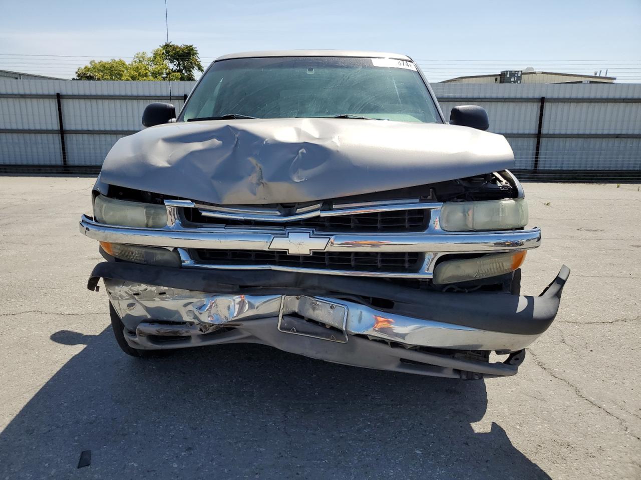 1GNEC13T02J332159 2002 Chevrolet Tahoe C1500