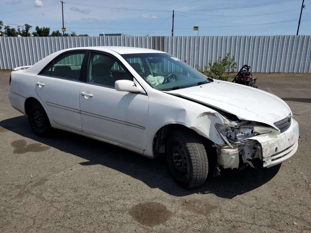 JTDBE32K320056933 2002 Toyota Camry Le