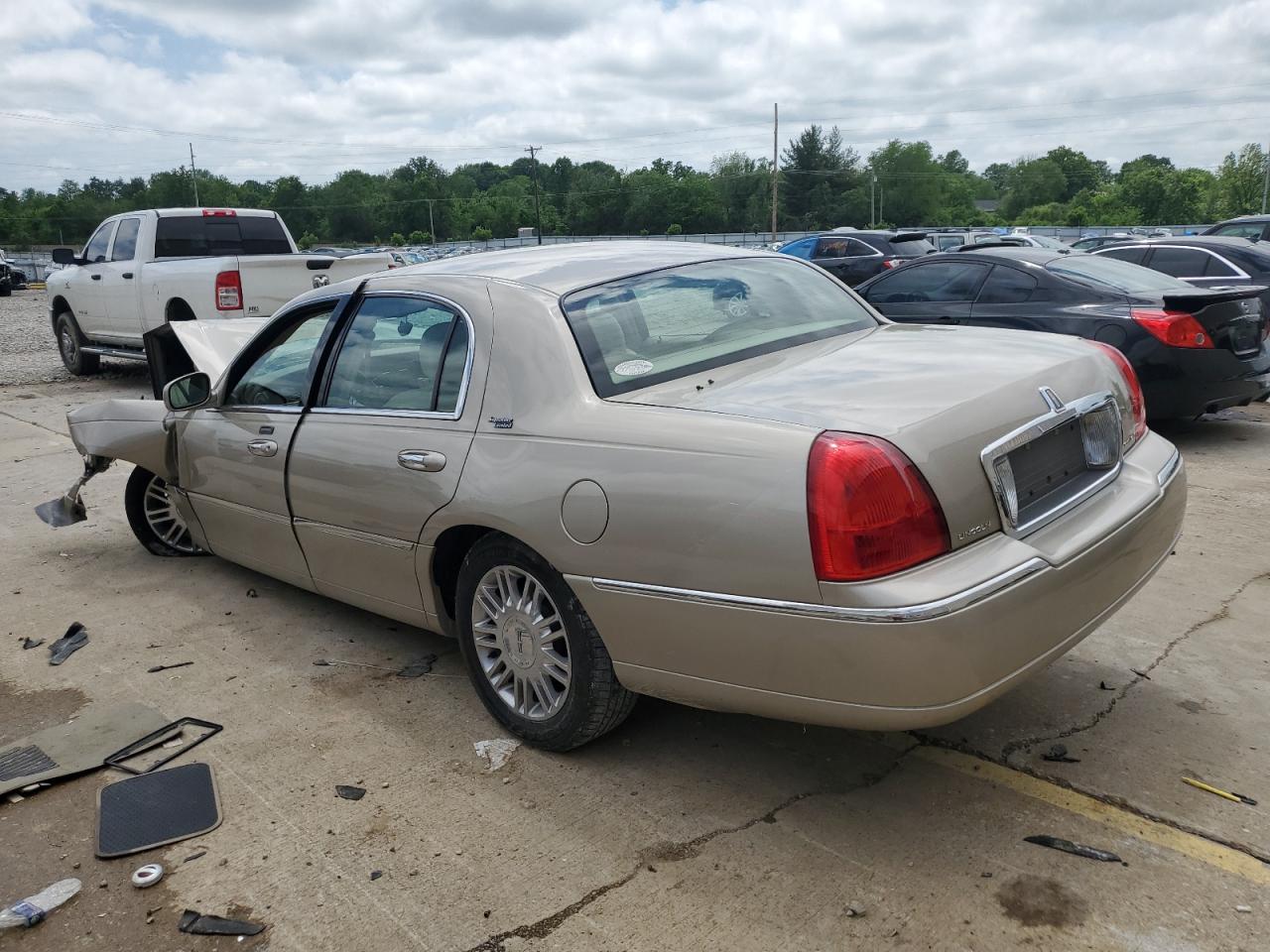 1LNHM82W16Y648539 2006 Lincoln Town Car Signature Limited