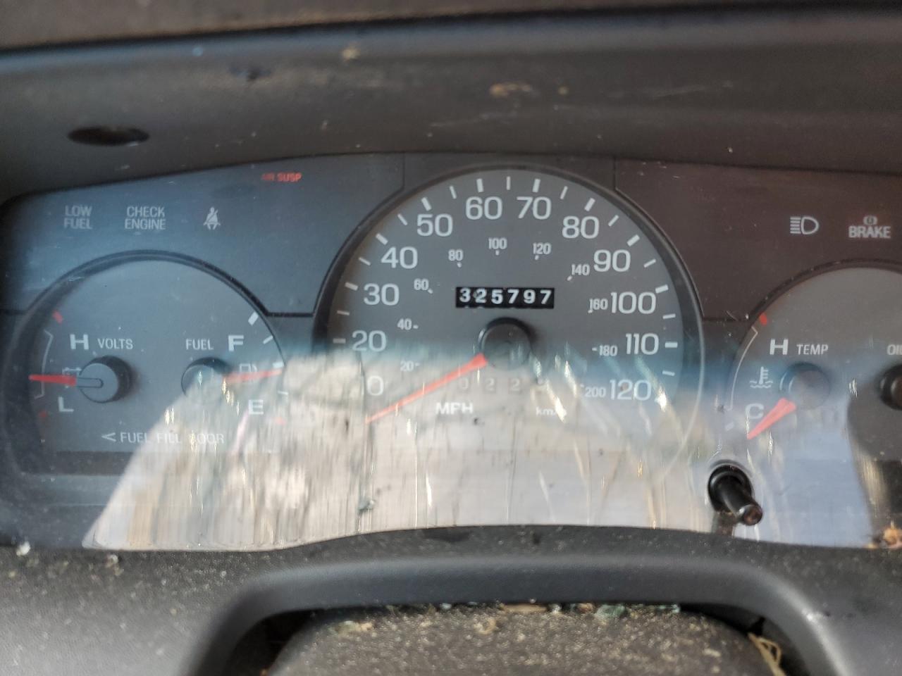 2FAFP74WX3X164803 2003 Ford Crown Victoria Lx