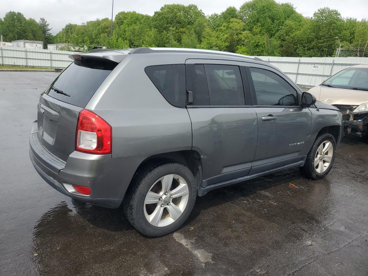 2013 Jeep Compass Sport vin: 1C4NJDBB9DD196656