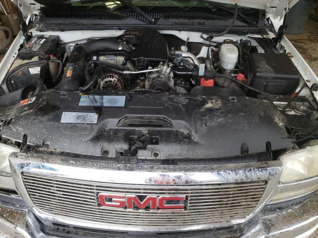 2005 GMC New Sierra K3500 VIN: 1GTJK33215F819519 Lot: 53610884