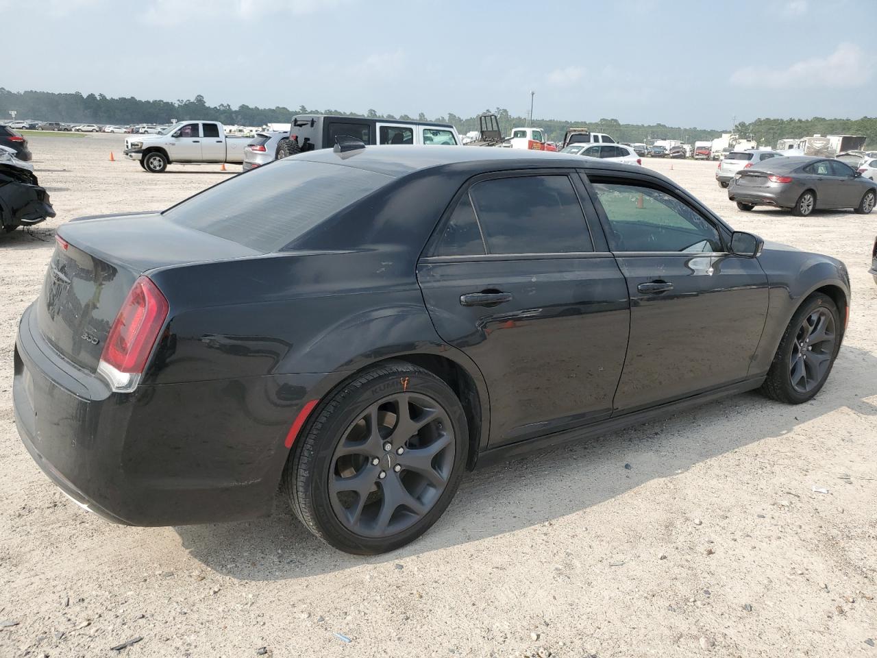 2C3CCAAG8MH538053 2021 Chrysler 300 Touring