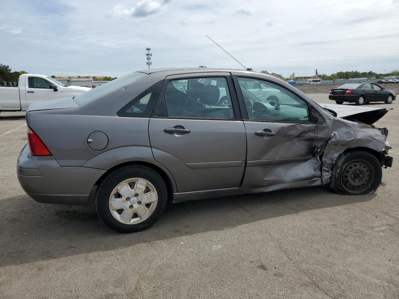 1FAHP34N76W257013 2006 Ford Focus Zx4