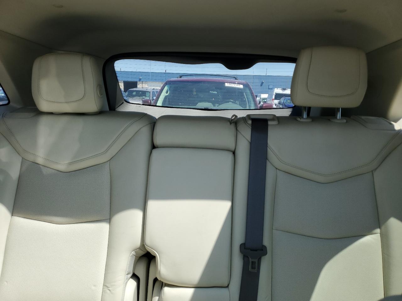 1GYKNDRS5HZ135384 2017 Cadillac Xt5 Luxury