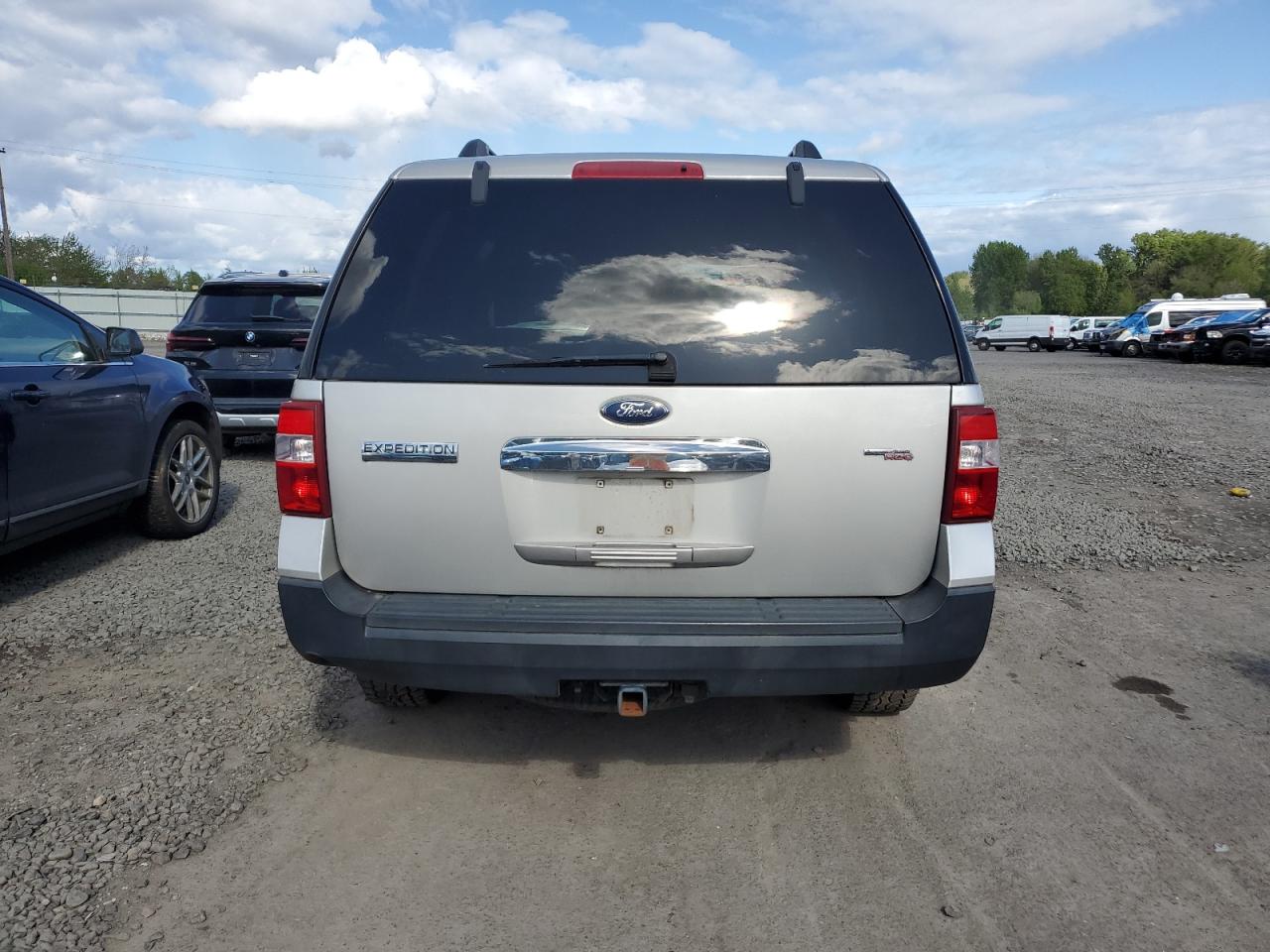 1FMFU16587LA56778 2007 Ford Expedition Xlt