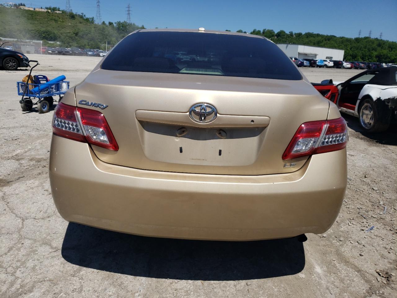 4T1BF3EK1BU759654 2011 Toyota Camry Base