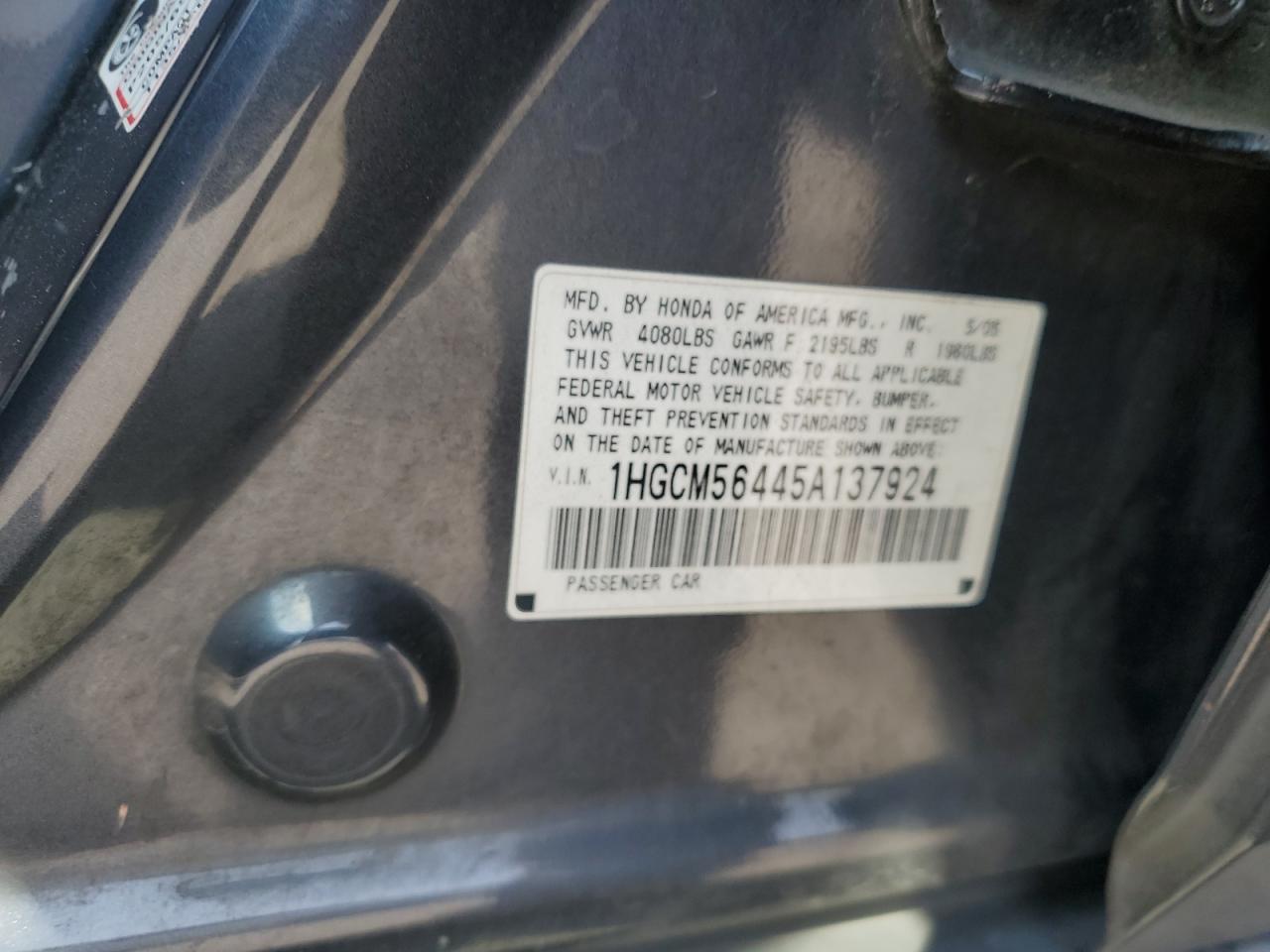 1HGCM56445A137924 2005 Honda Accord Lx