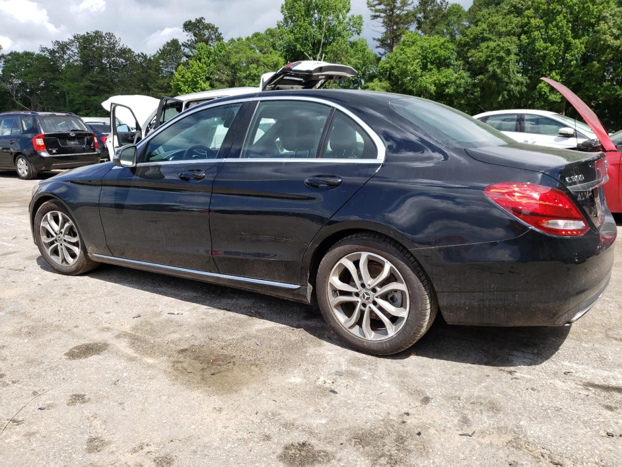 55SWF4JBXJU237774 2018 Mercedes-Benz C 300