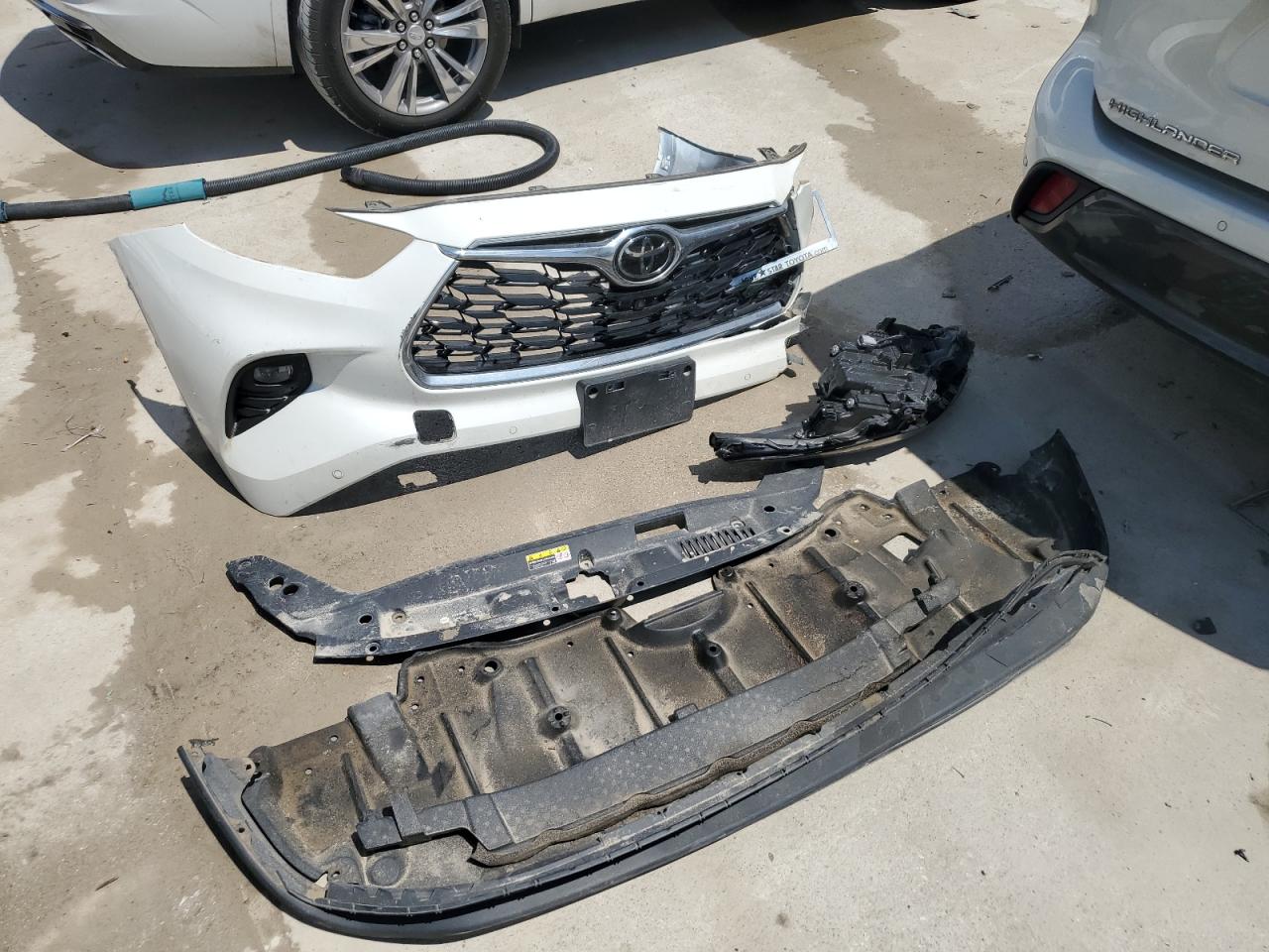 5TDYZRAH9LS027099 2020 Toyota Highlander Limited