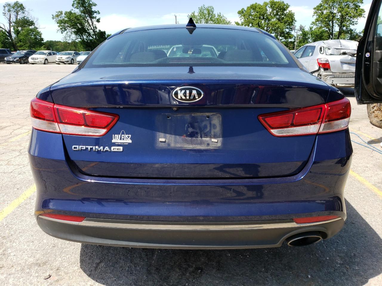 2017 Kia Optima Lx vin: 5XXGT4L39HG152260