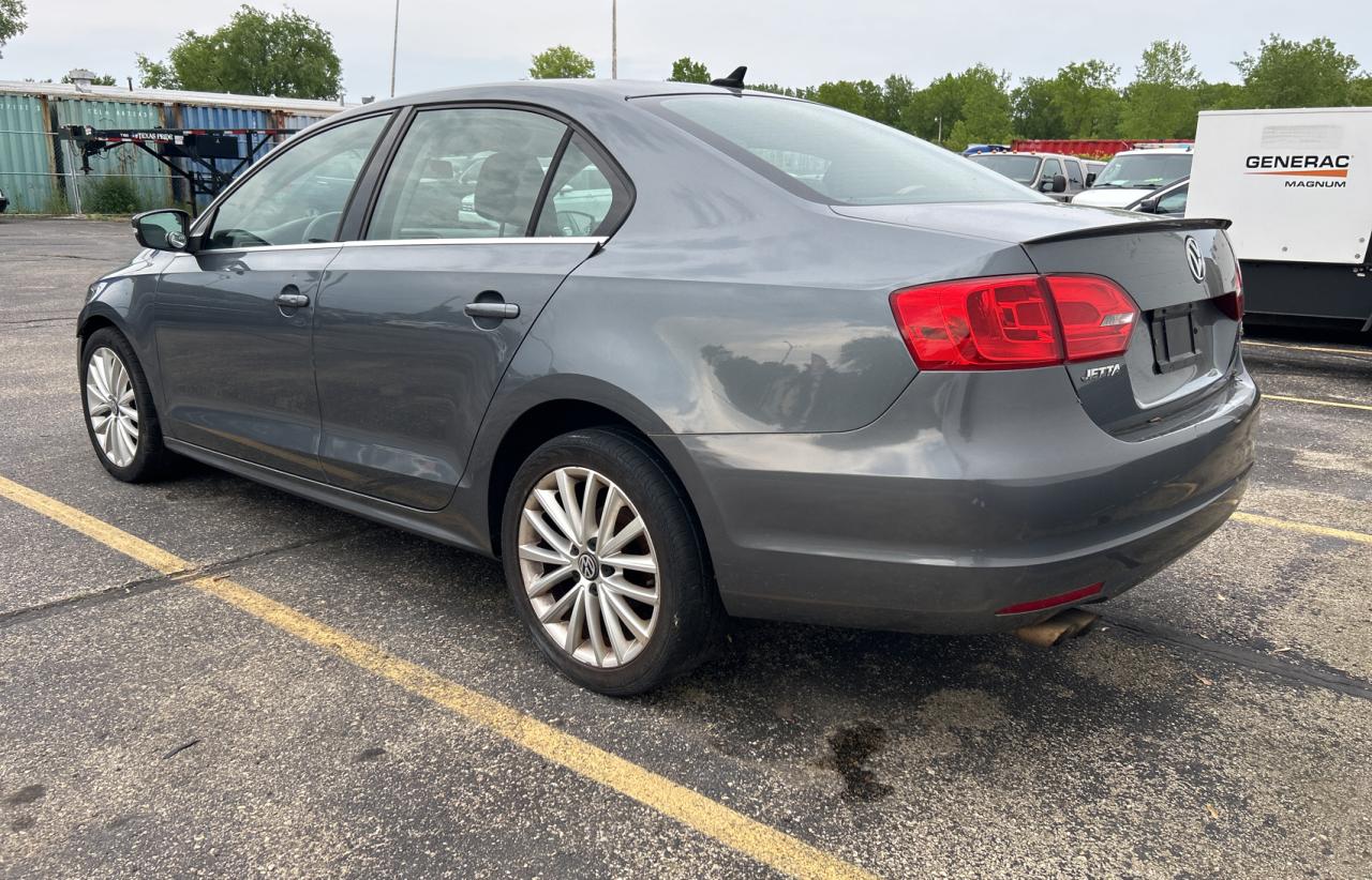 2013 Volkswagen Jetta Tdi vin: 3VWLL7AJ1DM300196