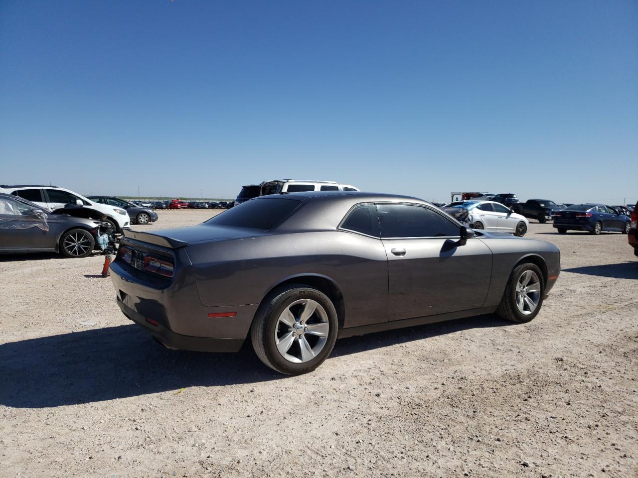 2C3CDZAG5NH165020 2022 Dodge Challenger Sxt