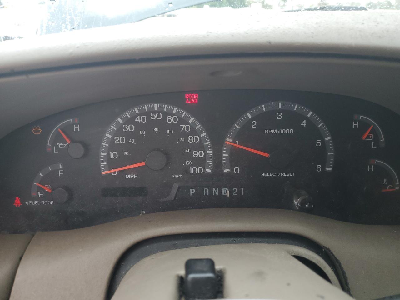 1FMRU17L82LA78251 2002 Ford Expedition Eddie Bauer