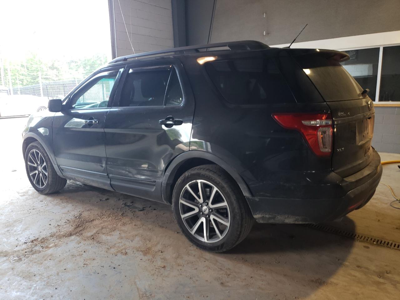 1FM5K7D82FGA77599 2015 Ford Explorer Xlt