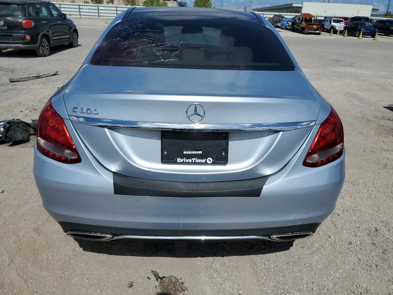 55SWF4JB6HU215569 2017 Mercedes-Benz C 300