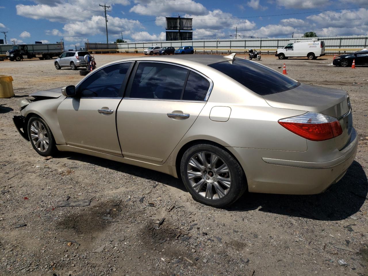 KMHGC46E79U042523 2009 Hyundai Genesis 3.8L