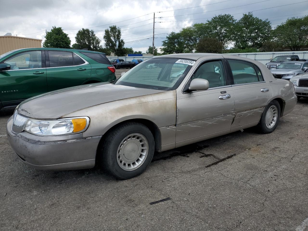 1LNHM81W11Y729406 2001 Lincoln Town Car Executive