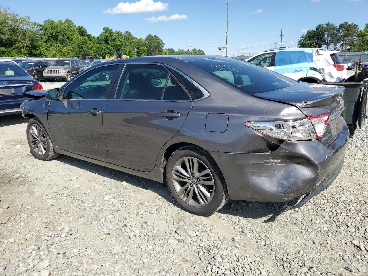 4T1BF1FK5GU258261 2016 Toyota Camry Le