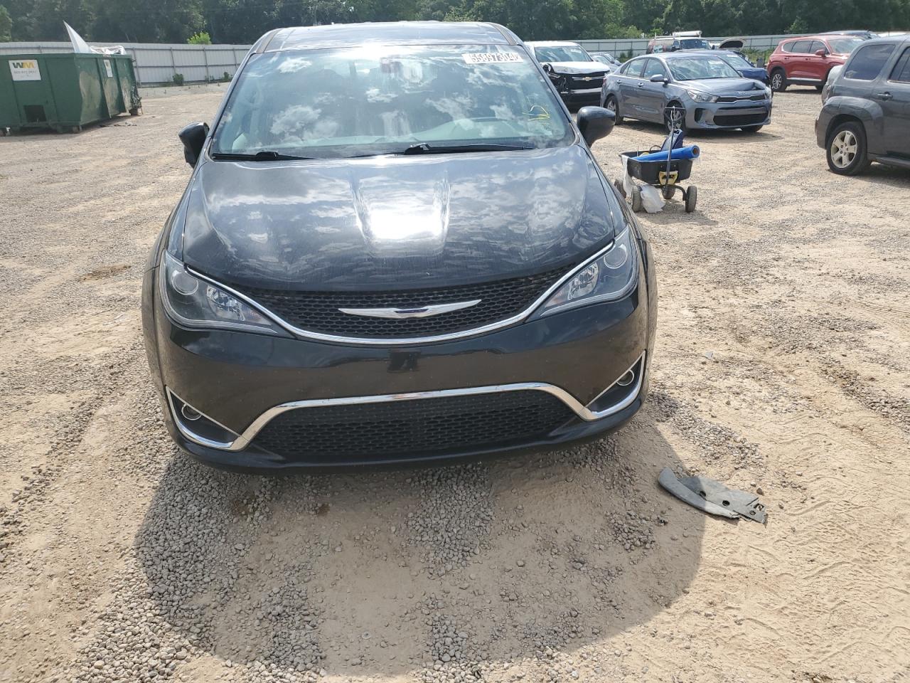 2C4RC1BG2HR753237 2017 Chrysler Pacifica Touring L