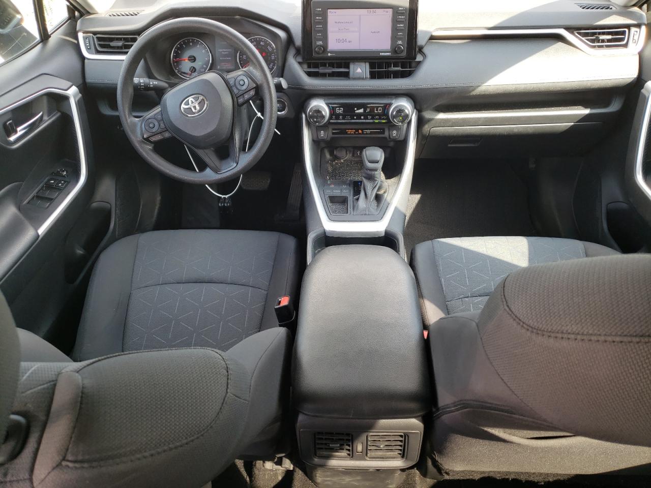 2T3W1RFV0LW071083 2020 Toyota Rav4 Xle