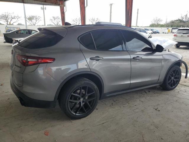 VIN ZASPAJAN3K7C51138 2019 Alfa Romeo Stelvio no.3