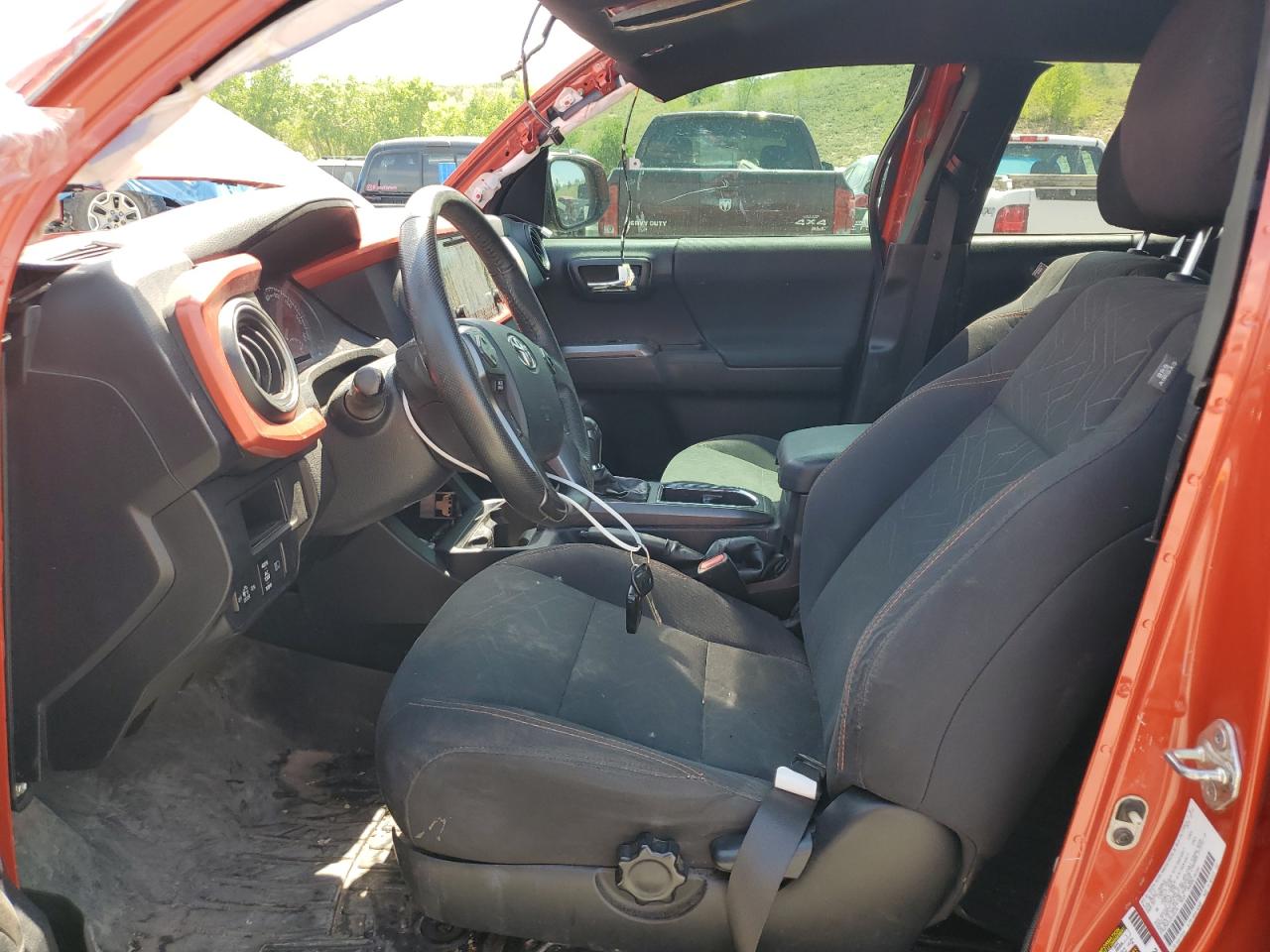 3TMCZ5AN1JM143144 2018 Toyota Tacoma Double Cab