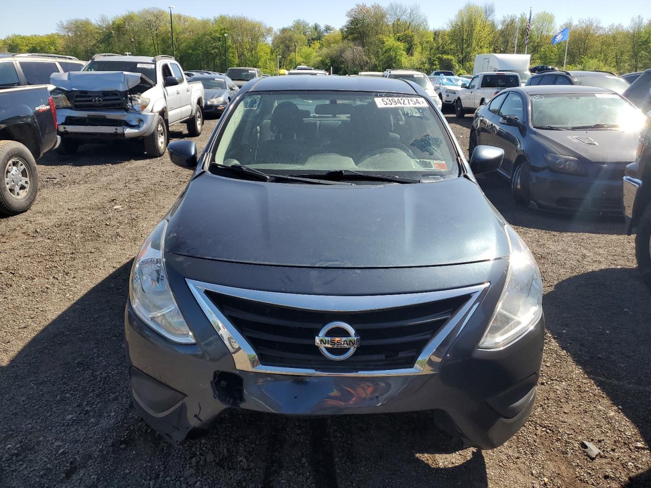 Lot #2519620507 2017 NISSAN VERSA S