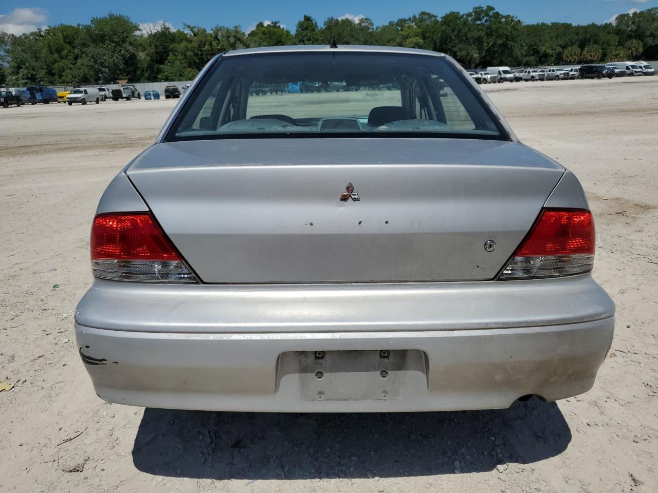 JA3AJ26EX2U027202 2002 Mitsubishi Lancer Es