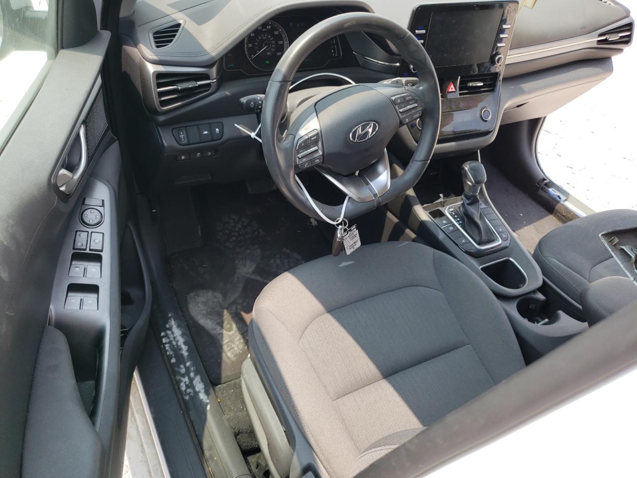 KMHC65LD0NU282997 2022 Hyundai Ioniq Se