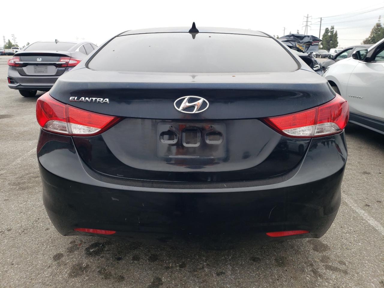 2013 Hyundai Elantra Gls vin: KMHDH4AE3DU956031