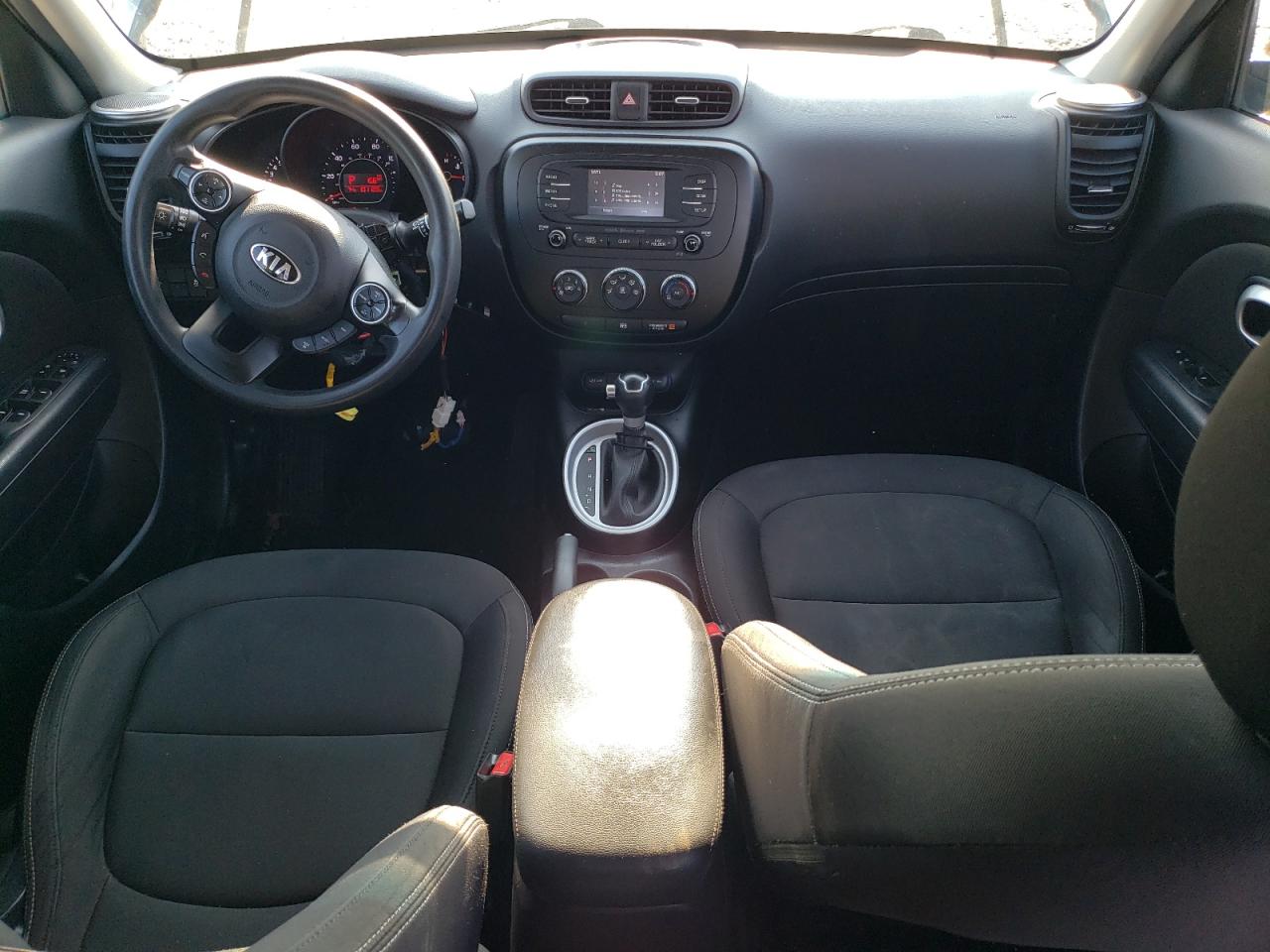 KNDJN2A27G7379372 2016 Kia Soul