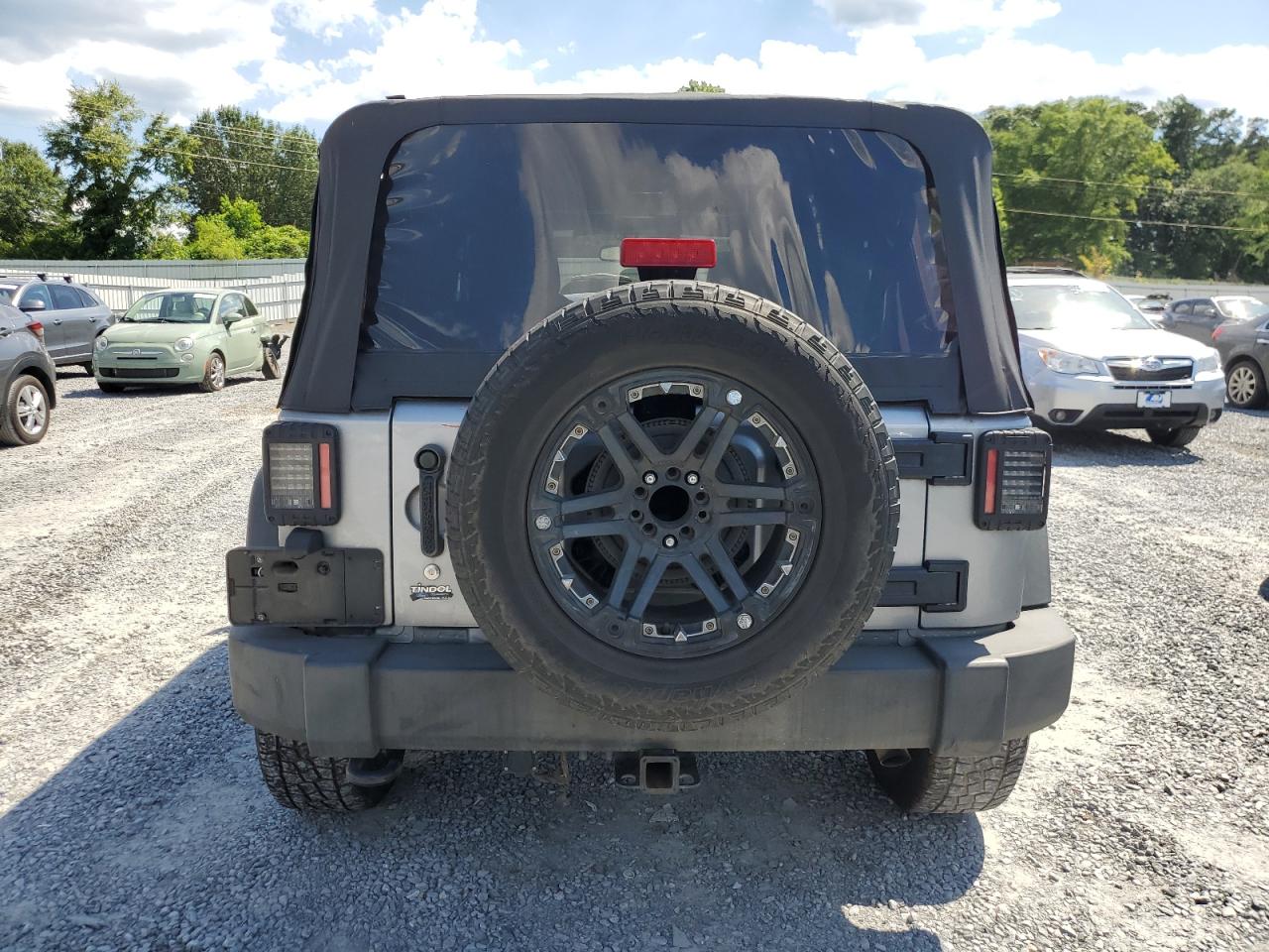 1C4BJWDG1DL669625 2013 Jeep Wrangler Unlimited Sport