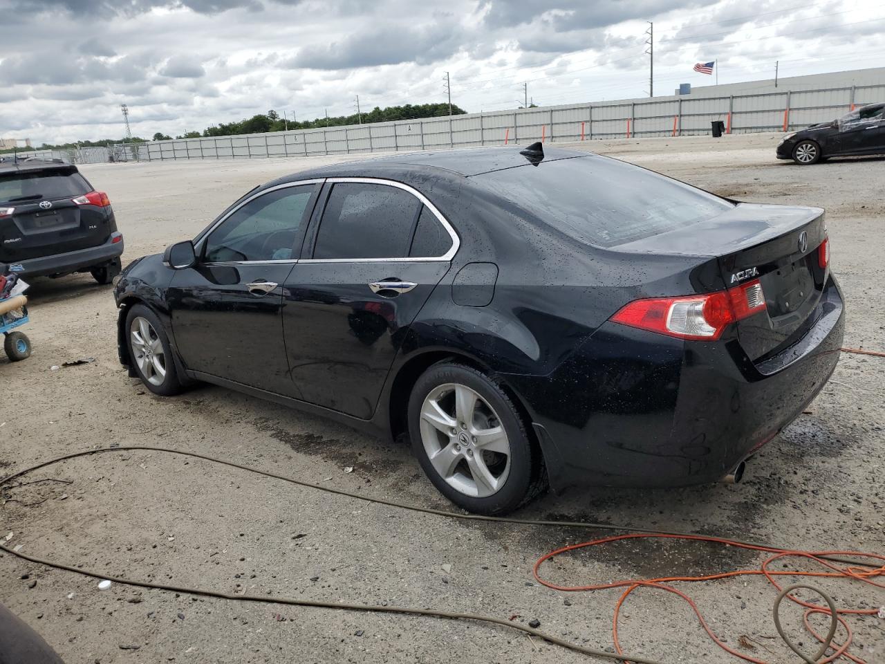 JH4CU2F68AC039426 2010 Acura Tsx