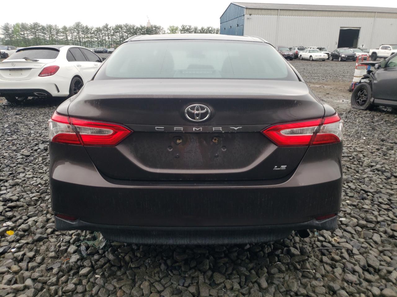 4T1B11HKXJU080480 2018 Toyota Camry L