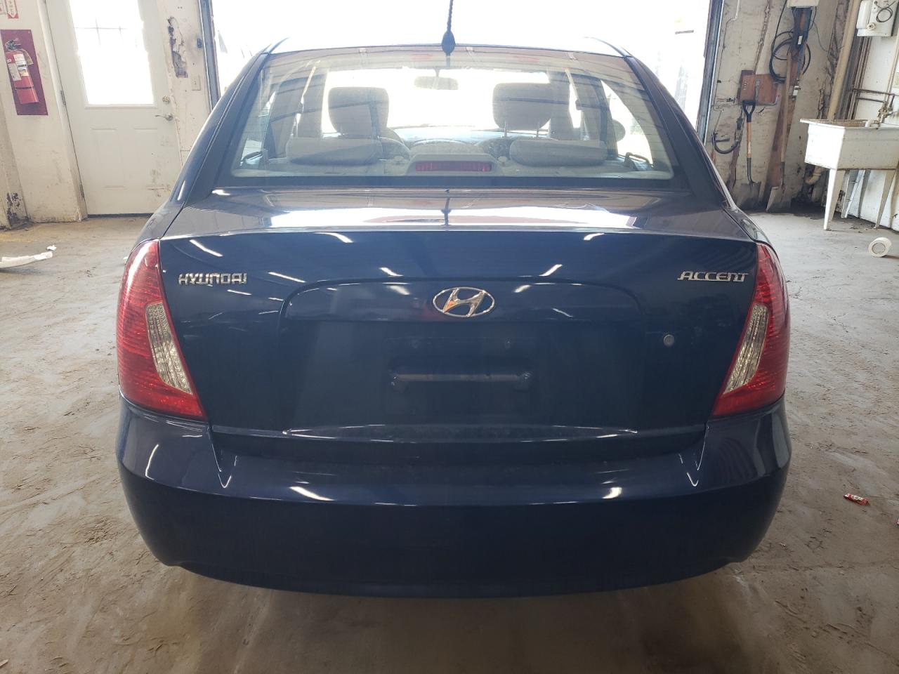 KMHCN46CX9U357548 2009 Hyundai Accent Gls